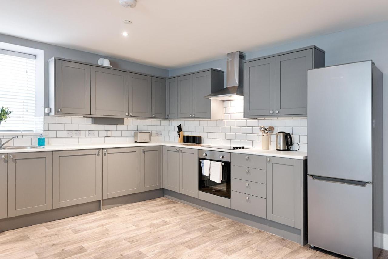 3 Rm Studio, Open-Plan Living, Dining, & Kitchen Llanelli Eksteriør billede